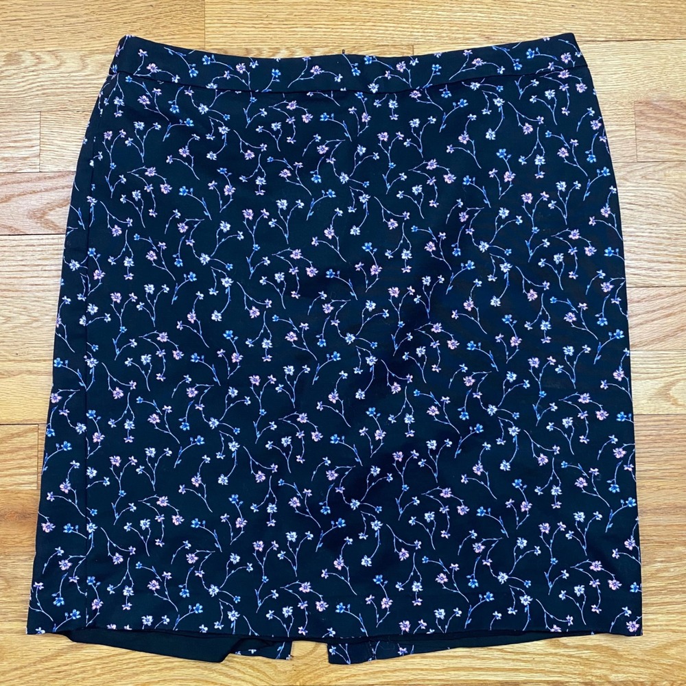 Liz Claiborne Pencil Skirt Women 12 Black Pink Floral Career Office Cottagecore